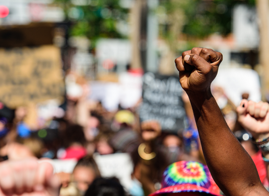 Andes-SN repudia racismo no Judiciário