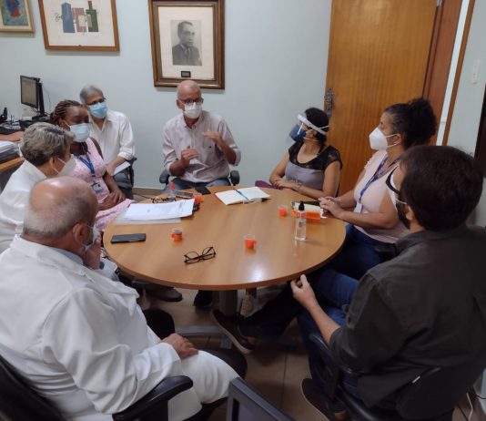 Hupe sofre com escassez de medicamentos para intubação e de antibióticos no auge da pandemia