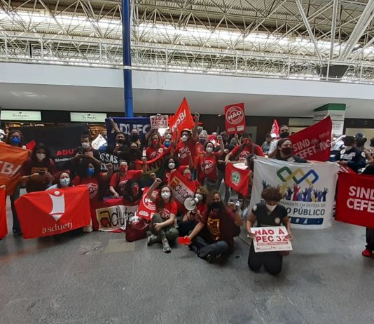Asduerj participa da semana de mobilização contra PEC 32 em Brasília