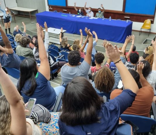 Assembleia comunitária se posiciona pela manutenção das atividades presenciais e cobra garantias de segurança sanitária à Reitoria