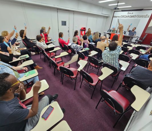 Assembleia Docente da Uerj reafirma apoio à greve da Rede Estadual