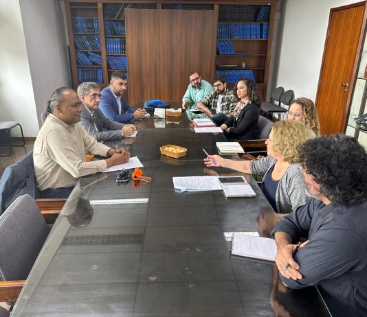 Diretoria da Asduerj se reúne com reitoria para articular ampla defesa da constitucionalidade da Dedicação Exclusiva