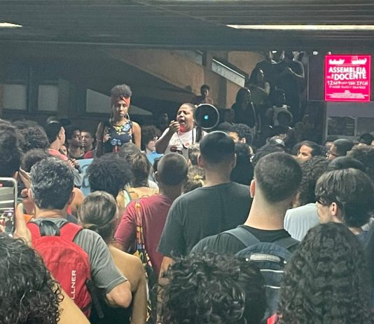 Moção de repúdio frente aos atrasos no pagamento do auxílio permanência estudantil na Uerj