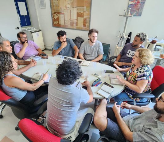 Em reunião com DCE, Asduerj propõe construção de uma pauta conjunta e se manifesta em defesa da autonomia das entidades
