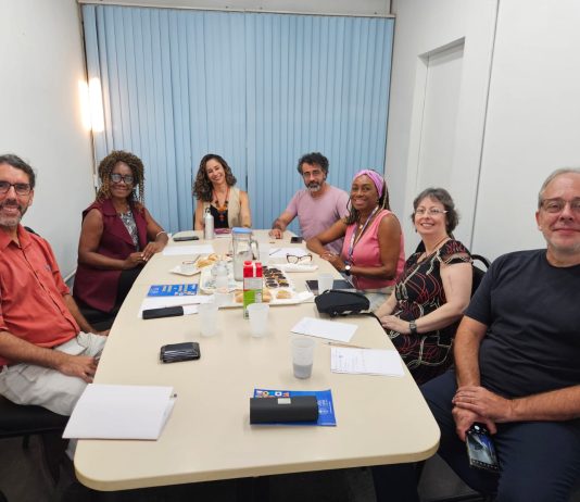 Asduerj e Sintuperj elencam reivindicações de docentes e técnicos em reunião no Centro de Ciências Sociais