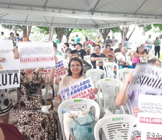 Moção de apoio à greve dos trabalhadores técnico-administrativos das universidades públicas federais, à mobilização do setor da educação e à construção da greve unificada do funcionalismo público federal em 2024