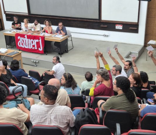 Saída da luta unificada pela recomposição salarial