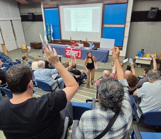 Docentes da Uerj aprovam calendário das Eleições Asduerj 2025-2027 e assembleias descentralizadas com transmissão simultânea
