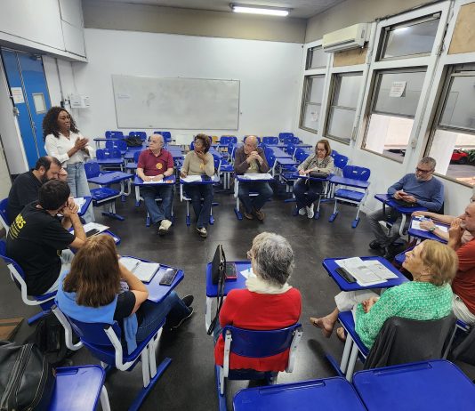 Comissão Organizadora de Aposentadas e Aposentados da Asduerj realiza Plenária a encaminha novo pedido por reunião com a reitoria da Uerj