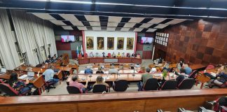 Consun aprova moção pelo avanço das cotas nos concursos docentes da Uerj